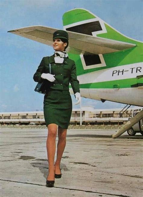 stewardess flight attendant colors